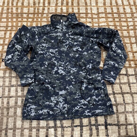 US Navy Working Parka Blue Digital Blueberry Gore Tex Jacket Sz Medium Regular